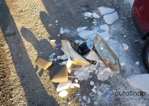 2013 Ford Focus Se z USA, uszkodzony, nr VIN 1FADP3F26DL148977